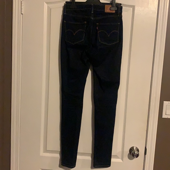 Levi’s 721 high rise skinny - dark wash - Picture 5 of 7